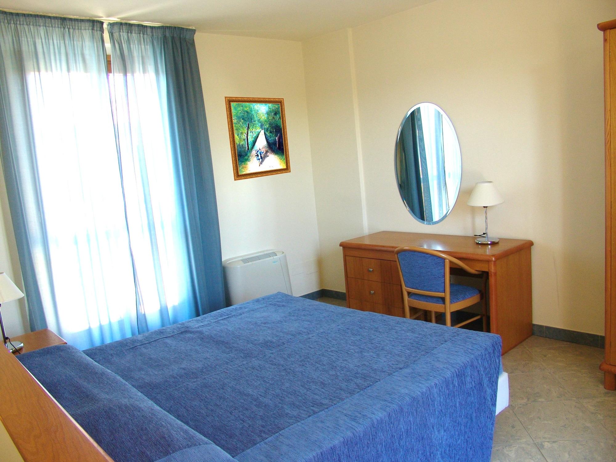 Continental Resort Тирренія Екстер'єр фото