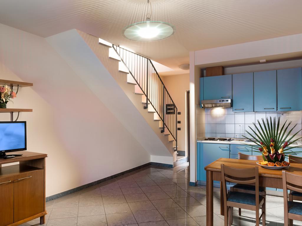 Continental Resort Тирренія Номер фото